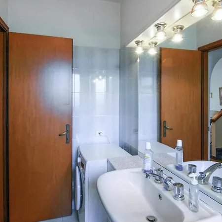 Ferienhaus Cozy In With Wifi Pietrasanta